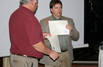 K5UZ Dave receiving his membership certificate